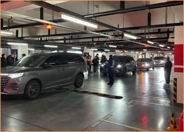 禁了5天后，浦东机场恢复网约车运营_网约车_网约车平台_网约车运营