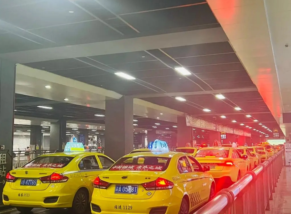 智能交通新时代：出租车巡游系统如何重塑城市出行体验_出租车巡游系统_出租车巡游系统开发_出租车系统开发